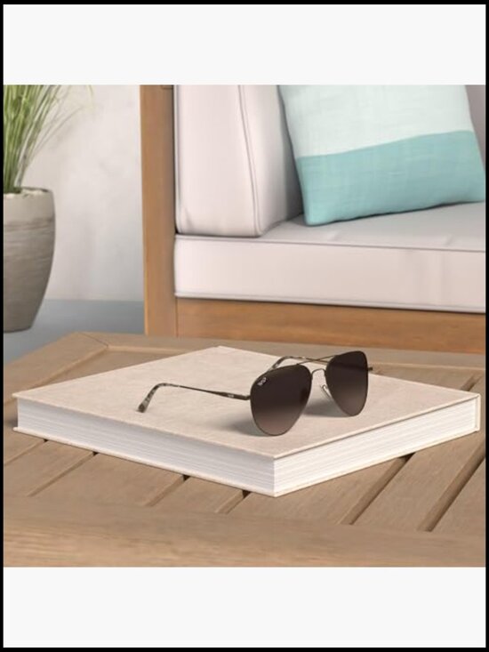 Polarized Aviator Sunglasses - Metal Frame with Stainless Steel Hinges main image 7